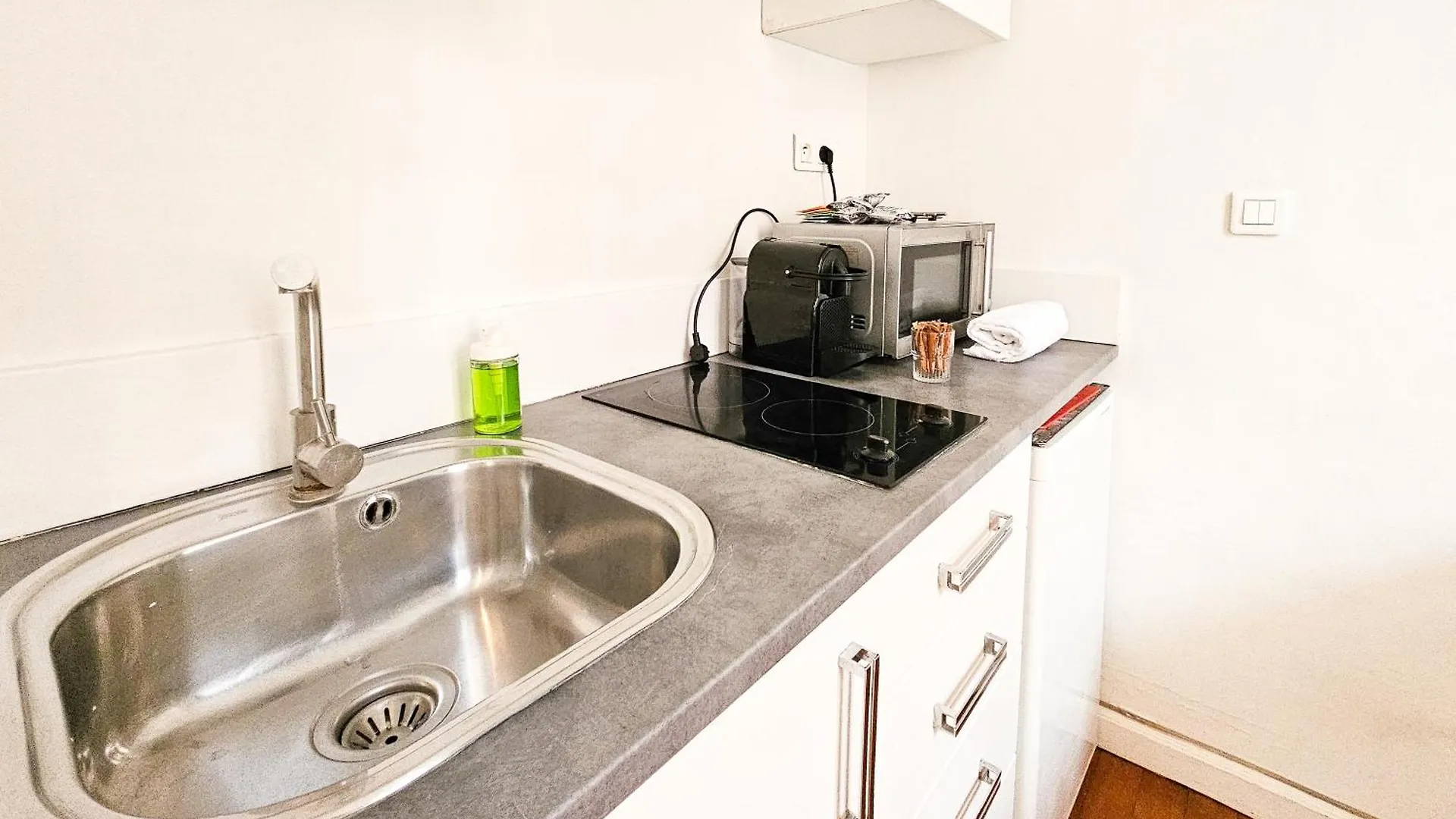 Opera 2 Old Town 2 Pers Wifi Ac Apartment Nice