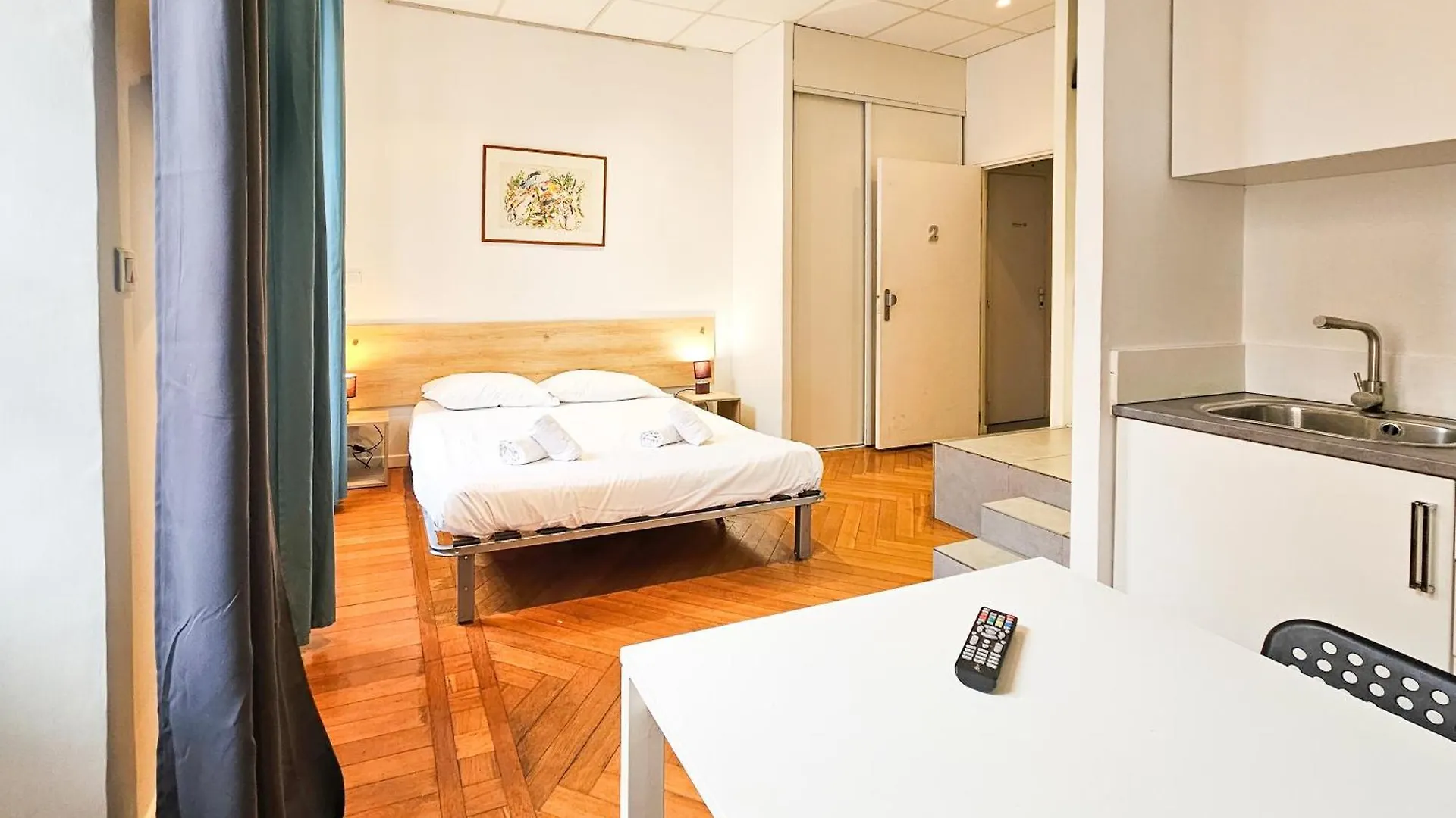 Opera 2 Old Town 2 Pers Wifi Ac Apartment Nice